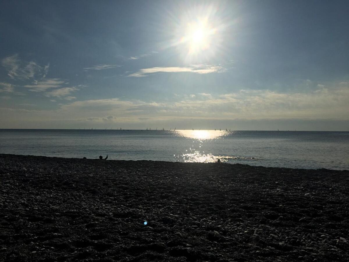 Apartment Grand Zen A Cote De La Promenade Des *