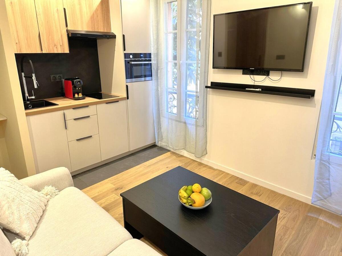 Californien A Deux Pas De La Apartment