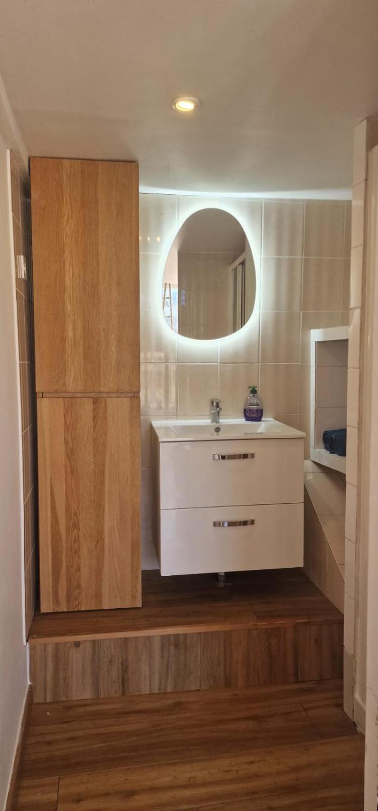 Sunset Atypical With Air Conditioning Holiday home *