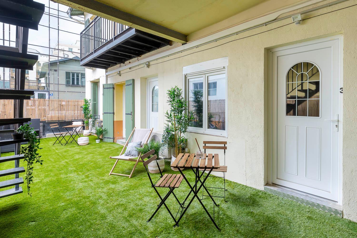 Maska - Avec Terrasse Proche Et Aeroport De Apartment Nice