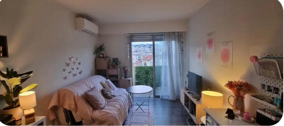 Rue Des Roses Apartment *