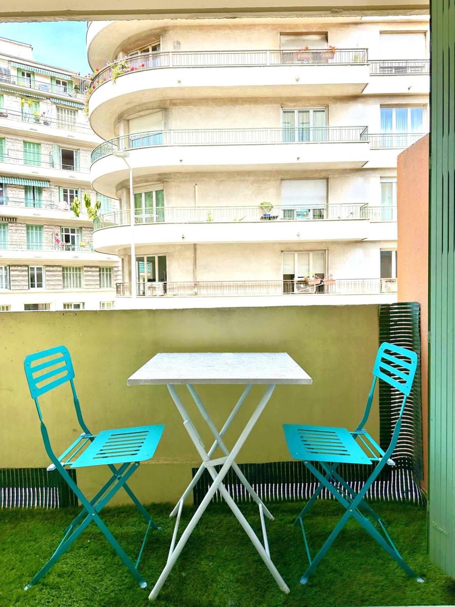 Riviera - Balcon Et Wifi Apartment