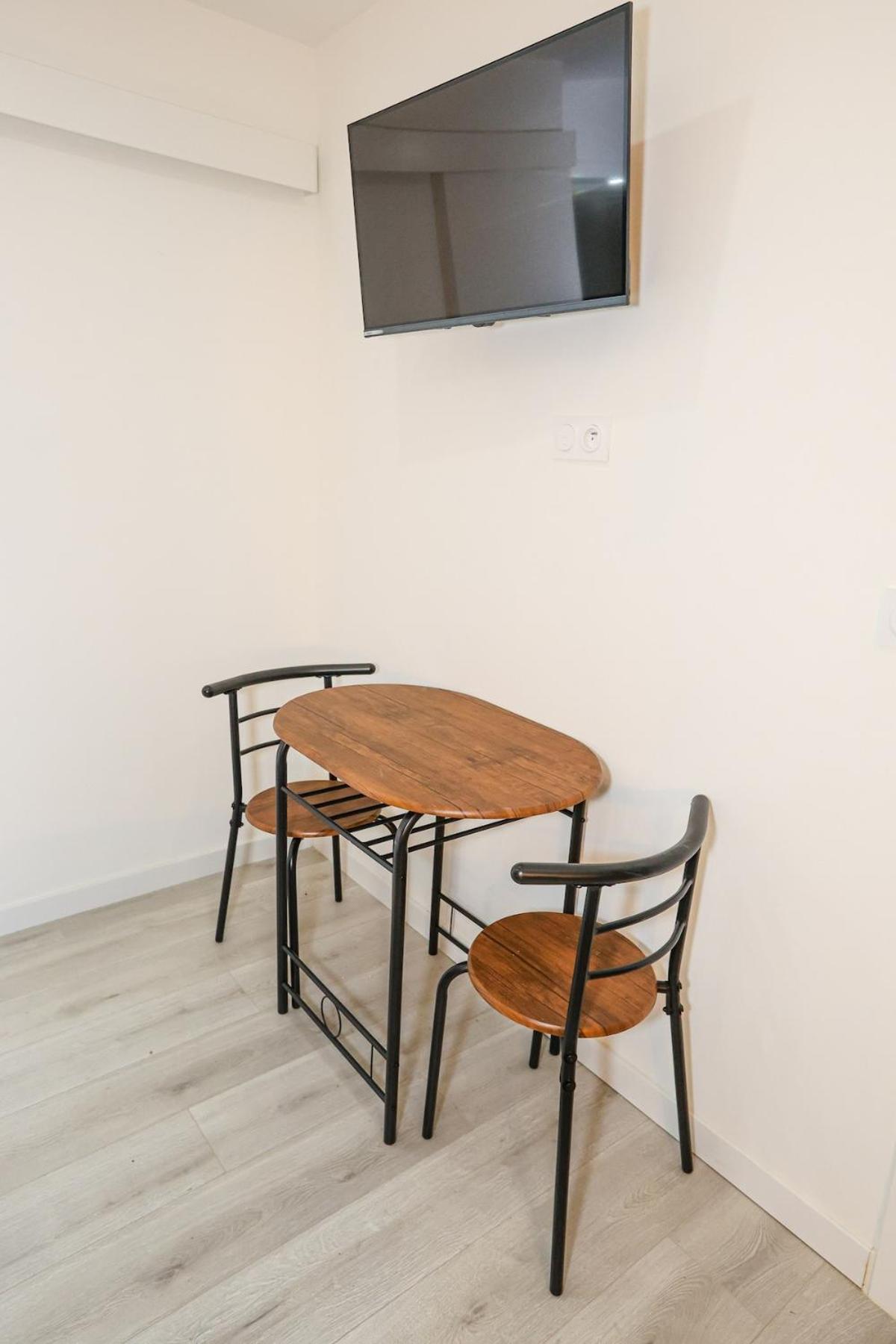 Apartment Cozy In Desambrois *