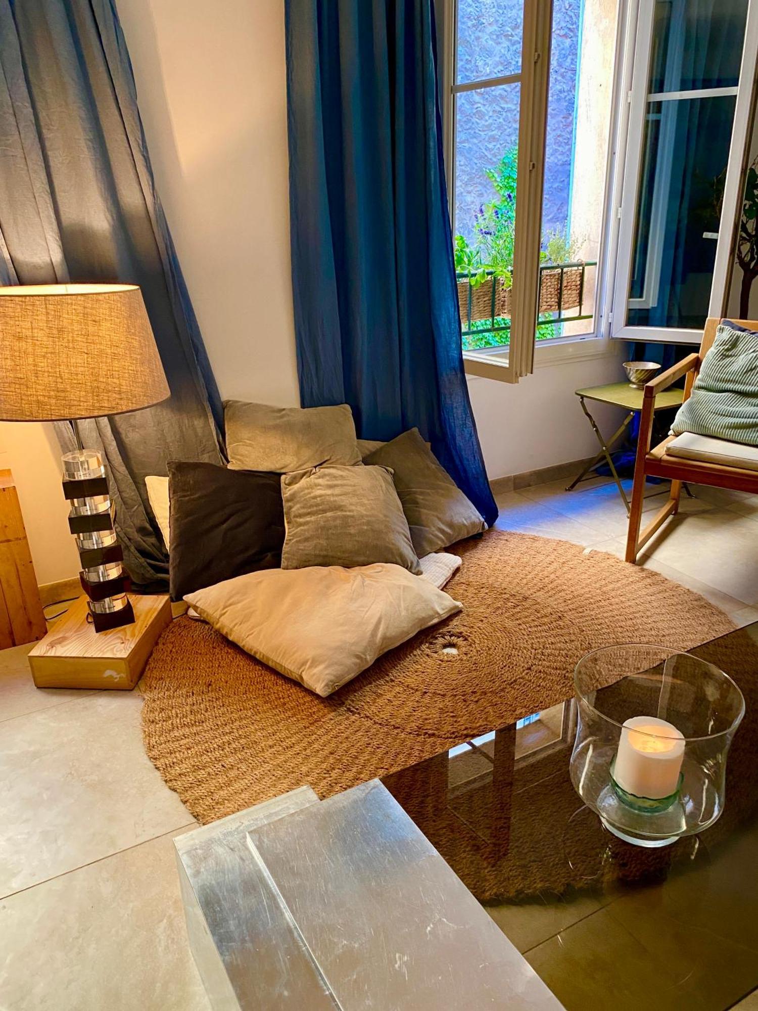 Au Coeur Du Vieux Nice, 3 Chambres Au Calme, Grand Appartement