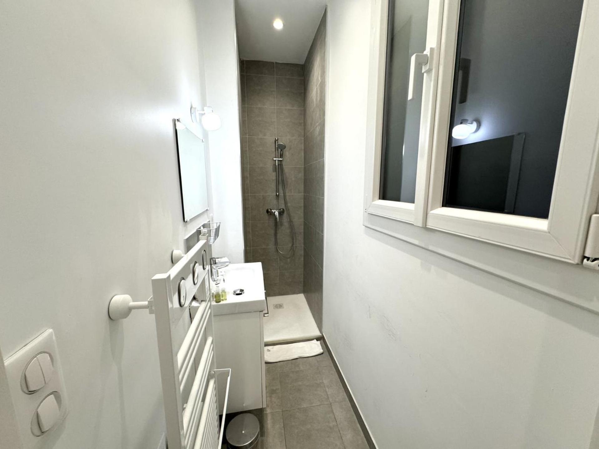 Riviera - Maison Du Grand Sud - Confortable Petit 3 Pieces - Promenade Des Nice