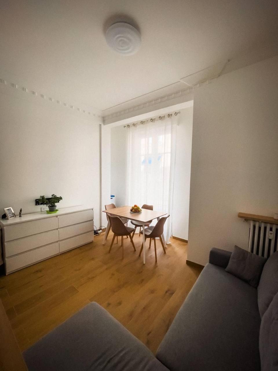 Typical Neighborhood 15 Min From Apartment