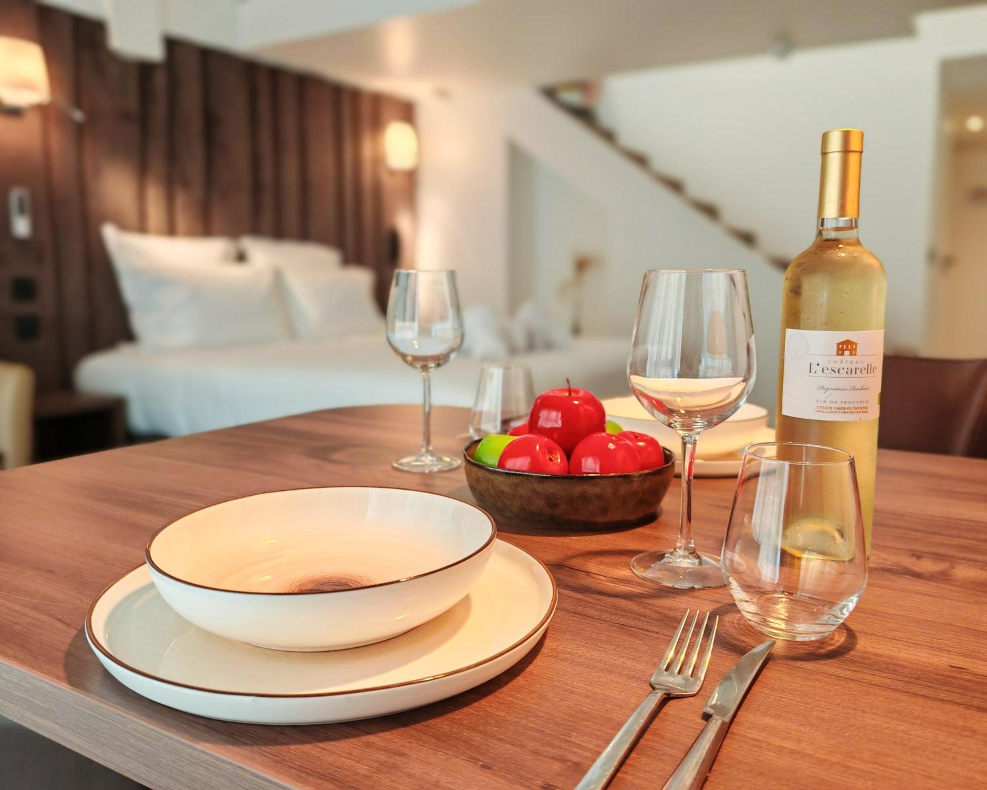& Monsigny Hotel