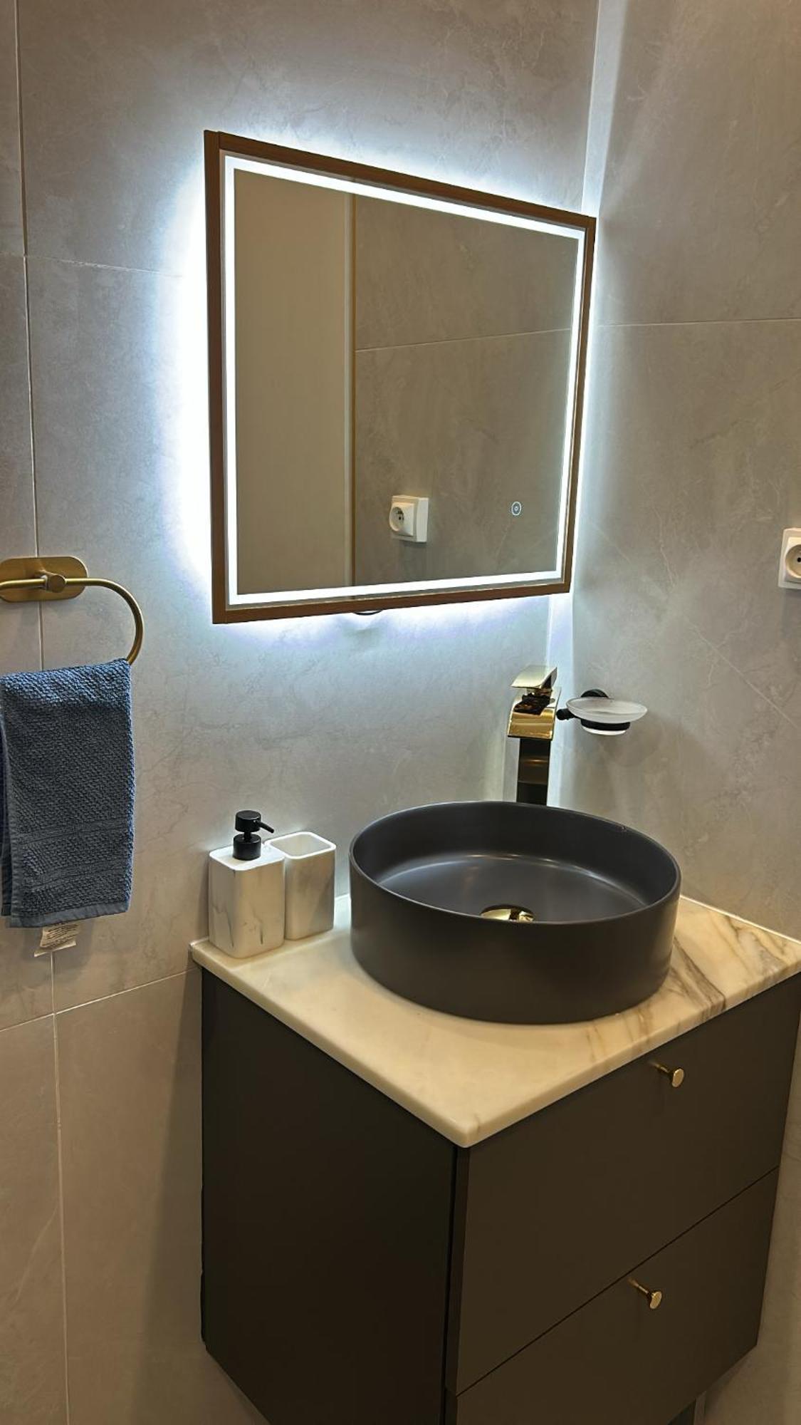 Apartment Centre Sur Avenue Jean Medecin A 8 Minutes De Marche *