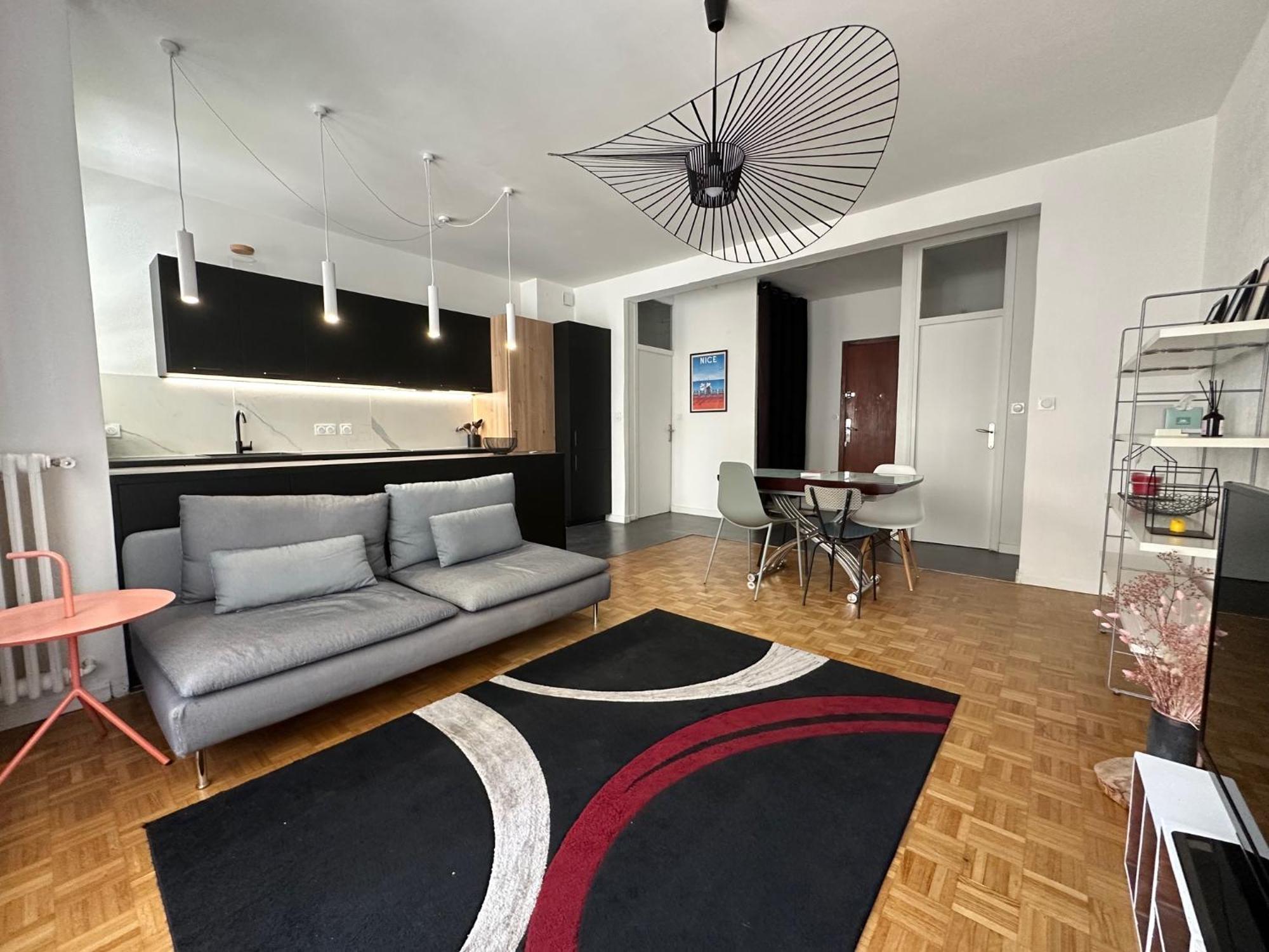 T2 53m2 Quartier Liberation Proche Arret De Tram