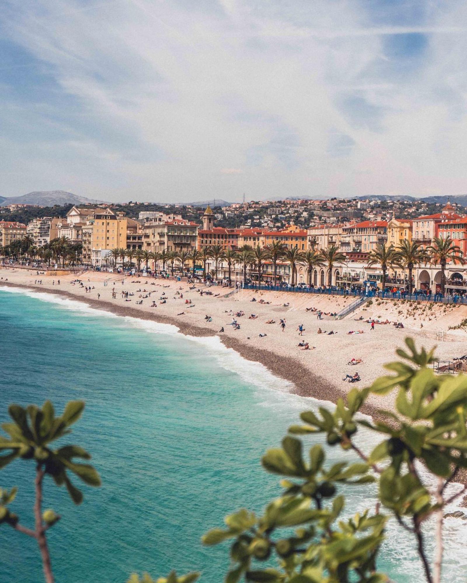 3p 72m2 Climatise Vue Exceptionnelle Cathedrale St Nicolas Et Nice
