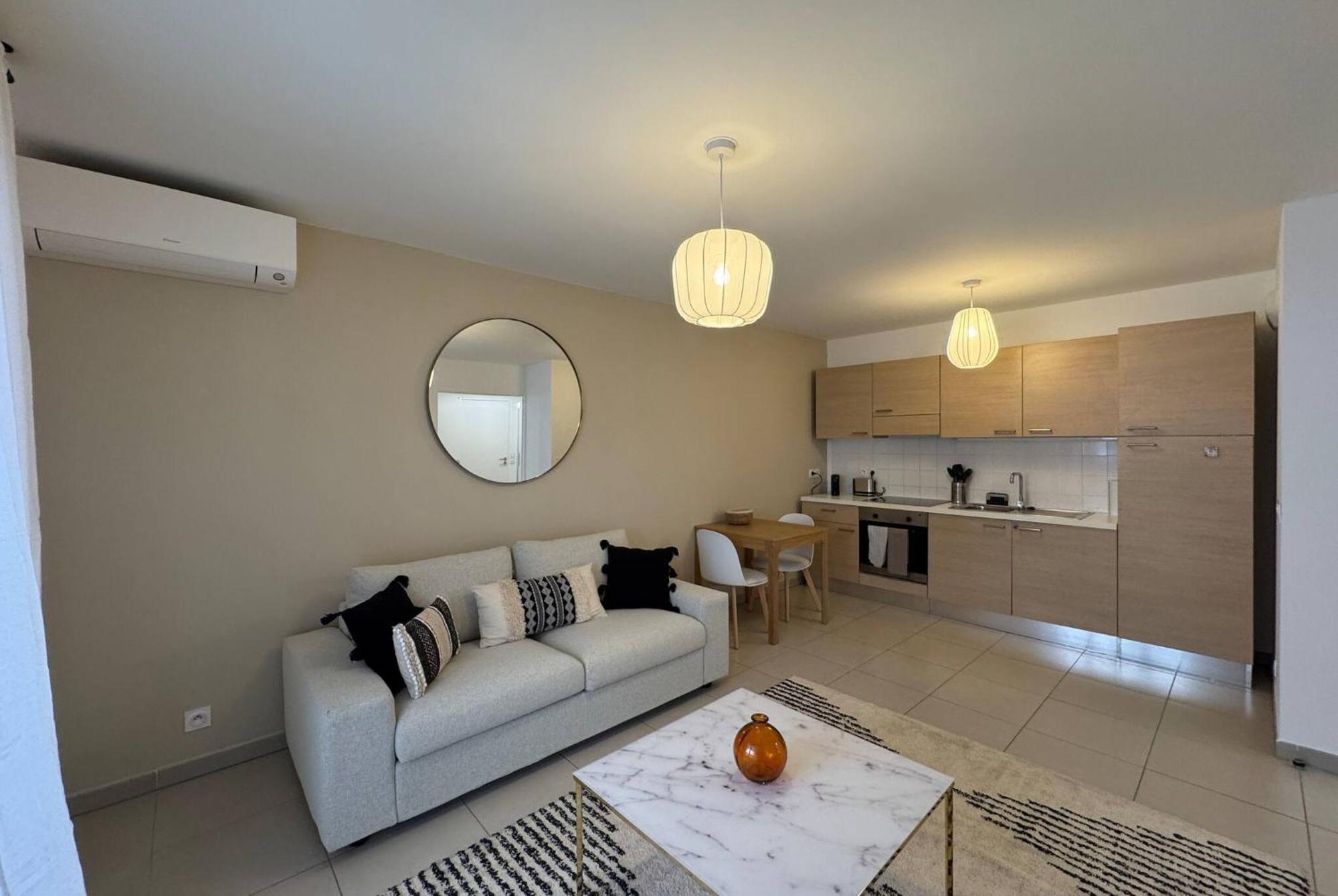 Apartment T2 - - Place Du Pin - Papon *