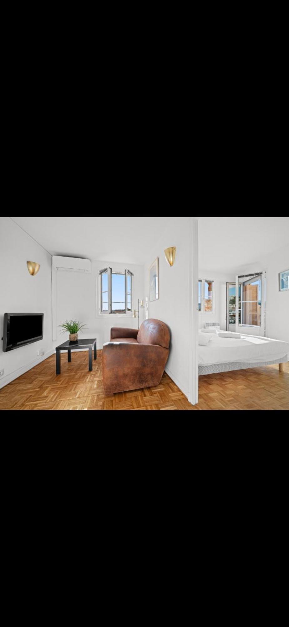 Superbe 2 Pieces Avec Balcons !