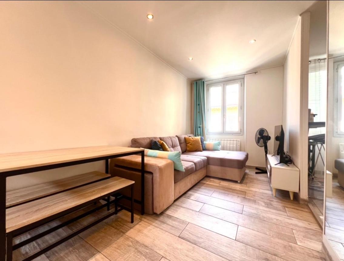 Apartment Lascaris Nice