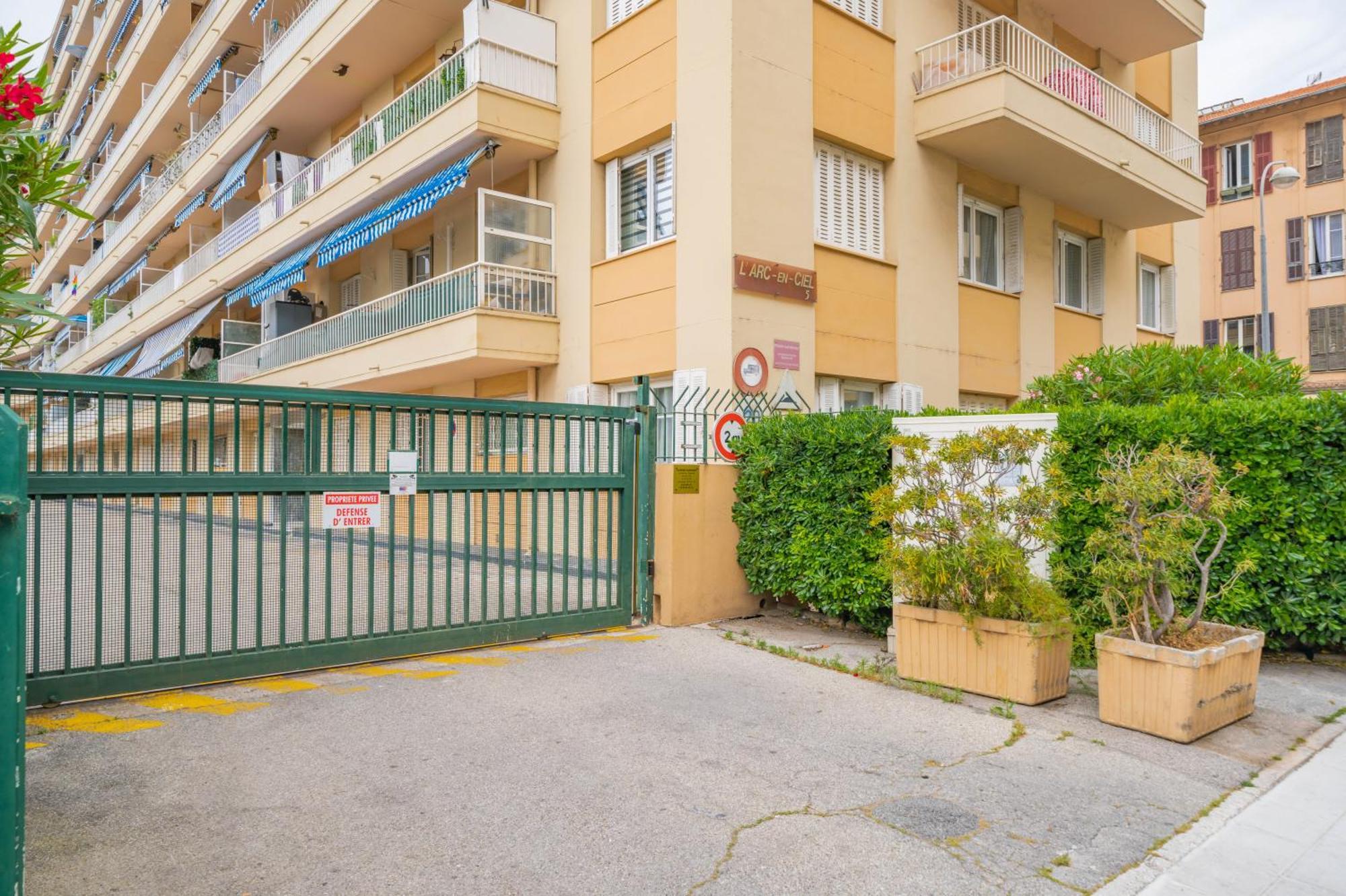 Modern Apartment, Steps From Tramway Apartment Nice