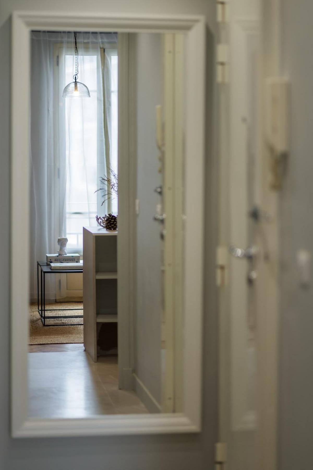 Apartment Moderne Proche Et Transports