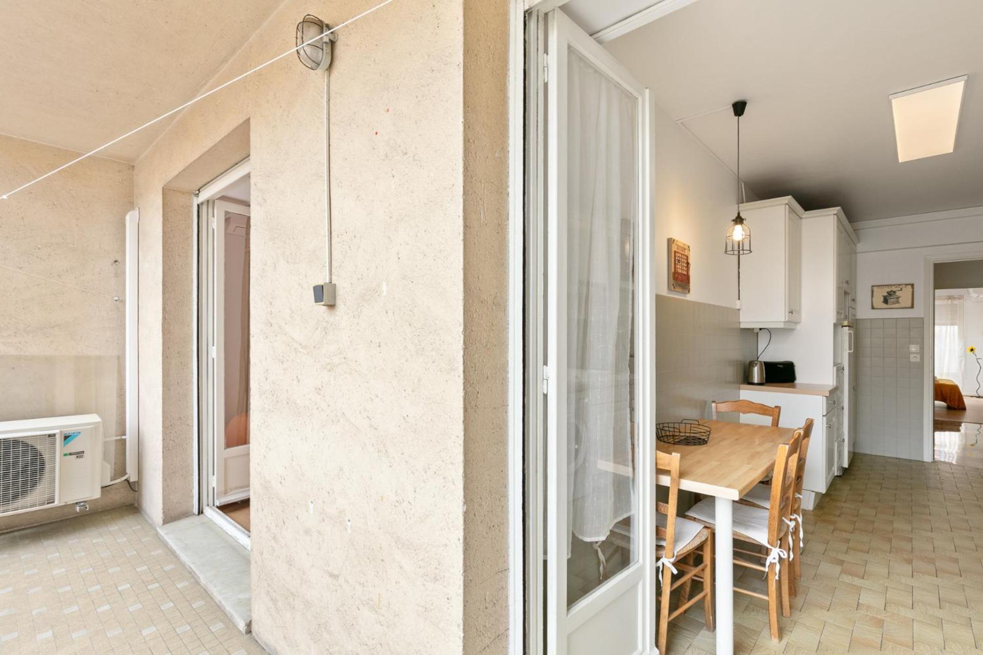 De Dijon Fshh Aparthotel