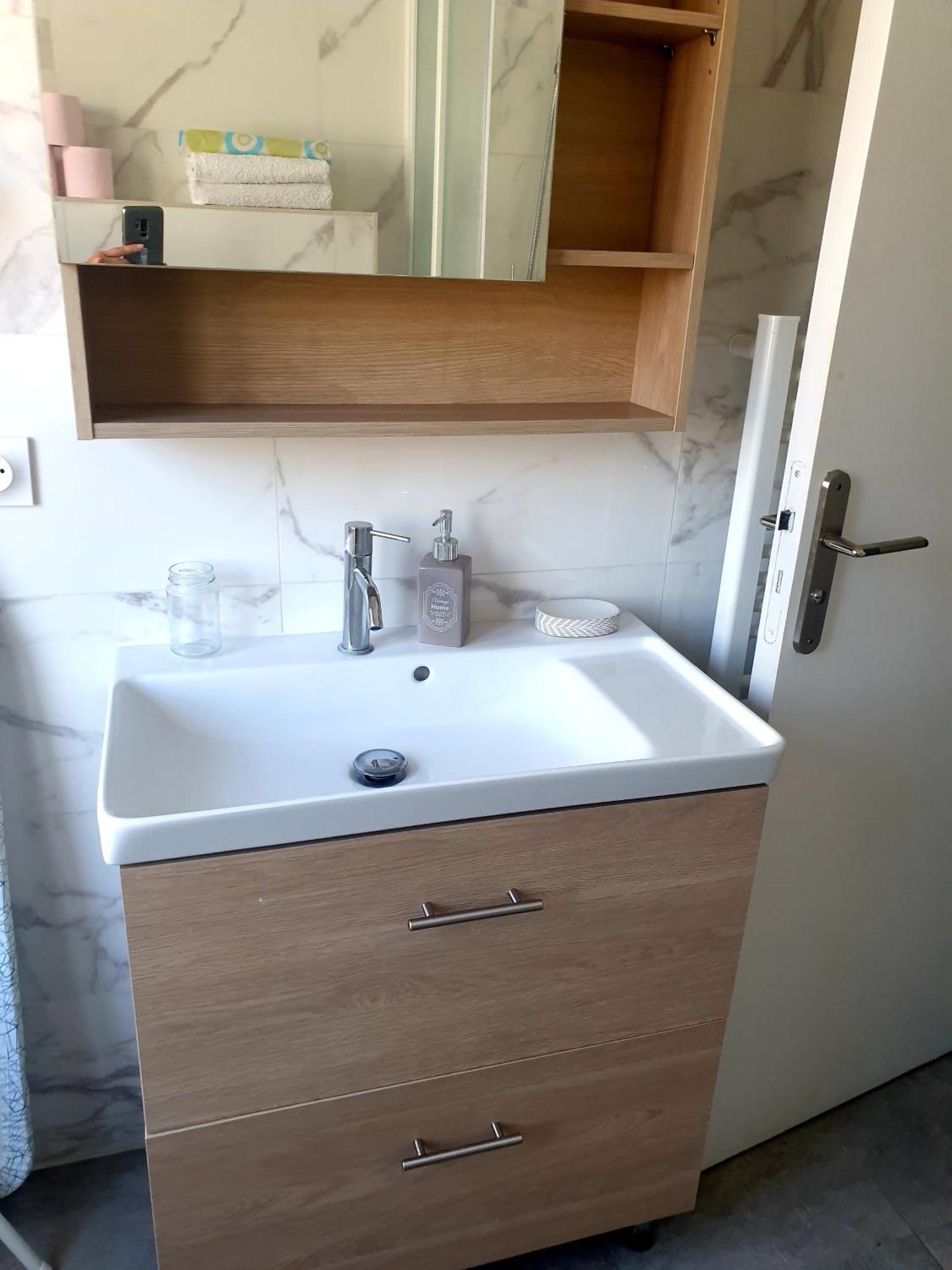 Apartment Place Close To The Ac Air , Wi Fi, Parking