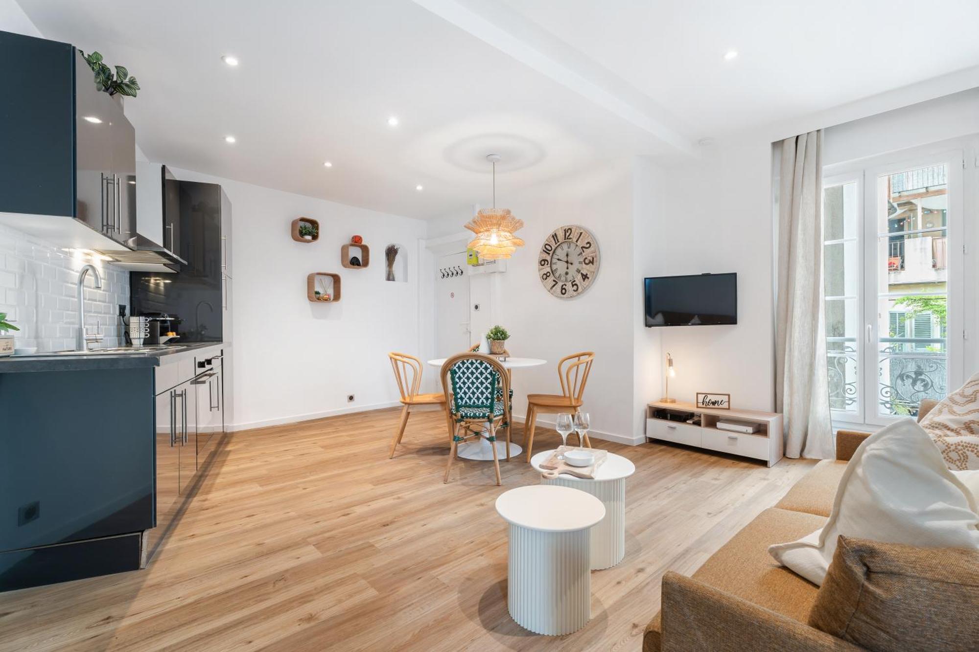 Renting - 35 Massena - Architect Flat Ultimate Charm Massena Center Nice