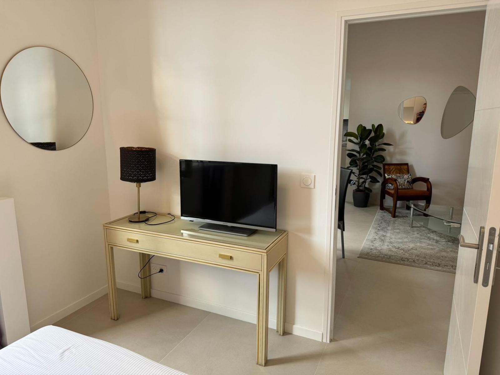 Ambassador Promenade ! Apartment *