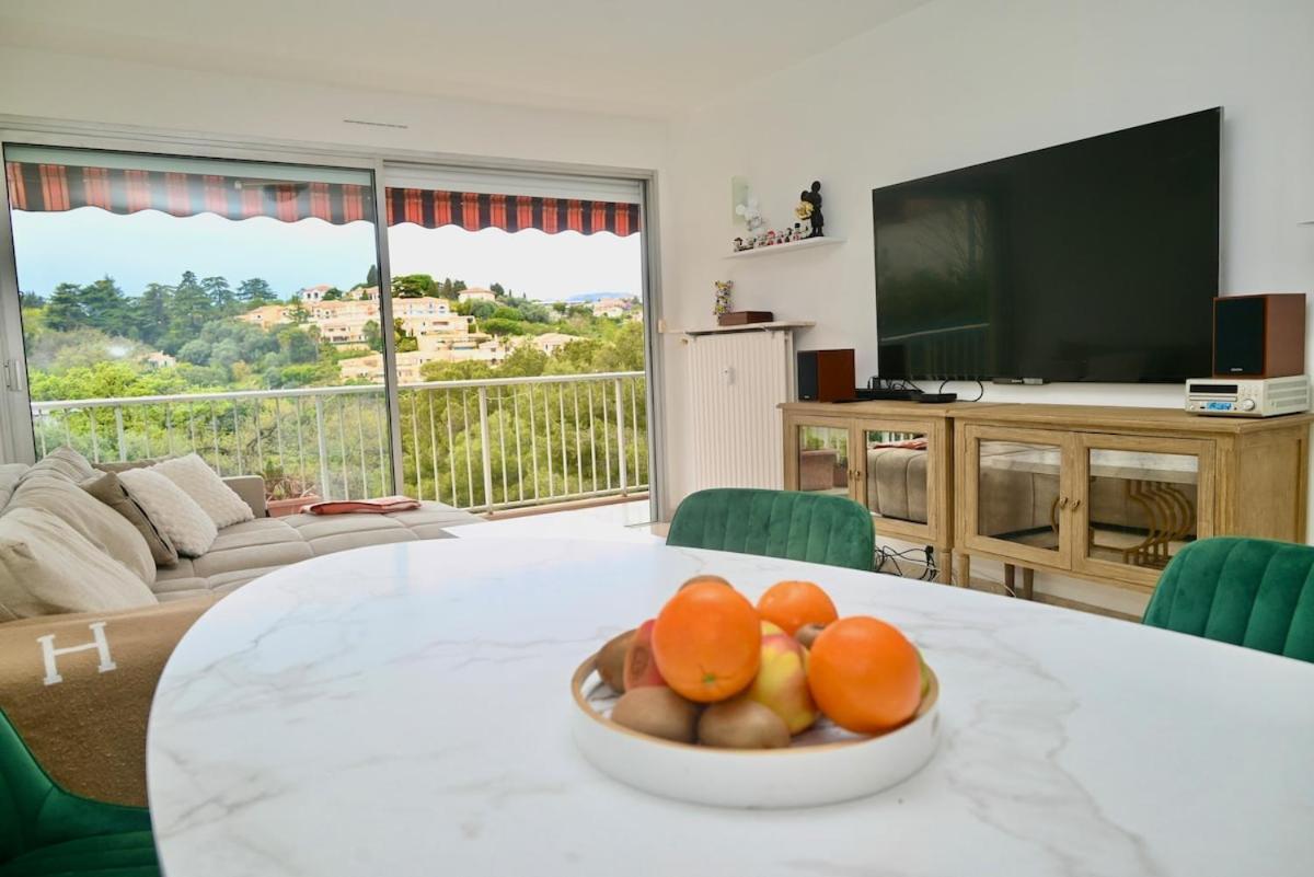 Apartment Beautiful 3-room With Terrace