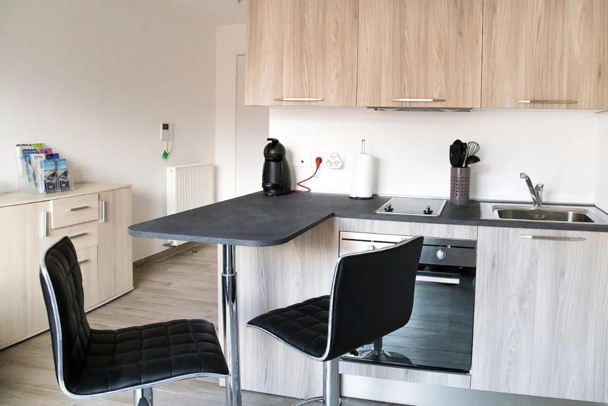 Climatise Au Calme, Mezzanine Et Balcon Apartment Nice