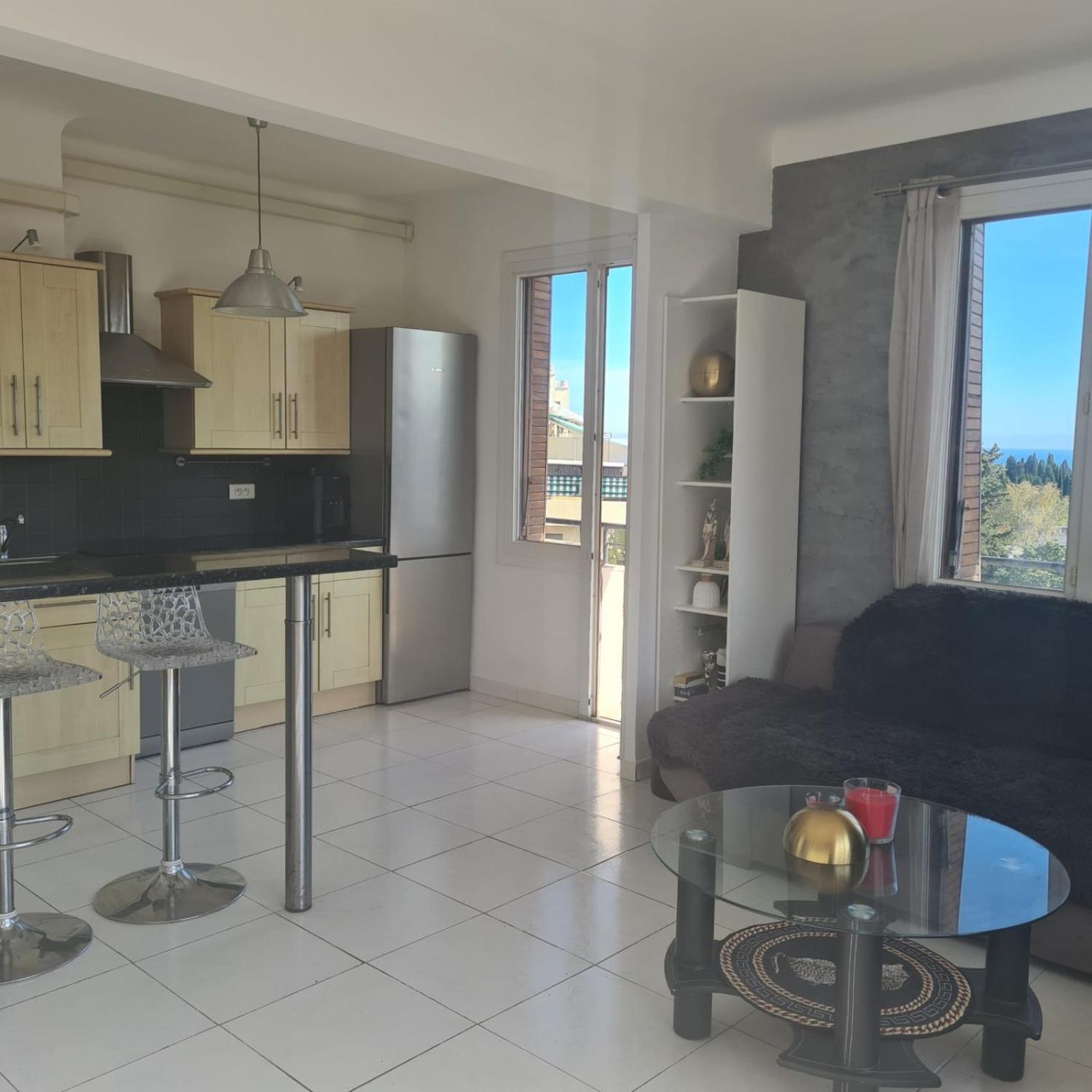 Apartment For 4 With Balcony - Near Park *