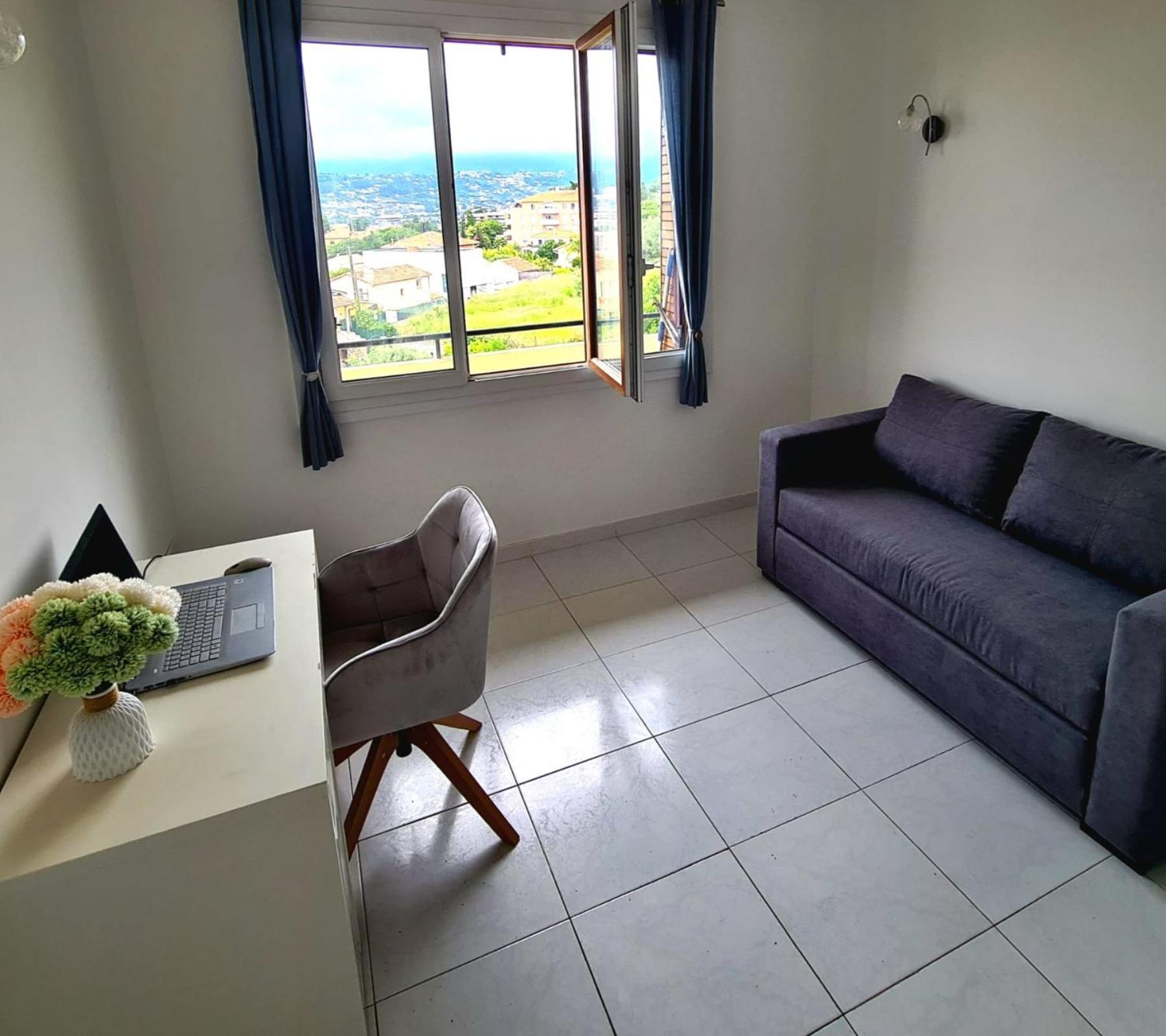 Apartment For 4 With Balcony - Near Park