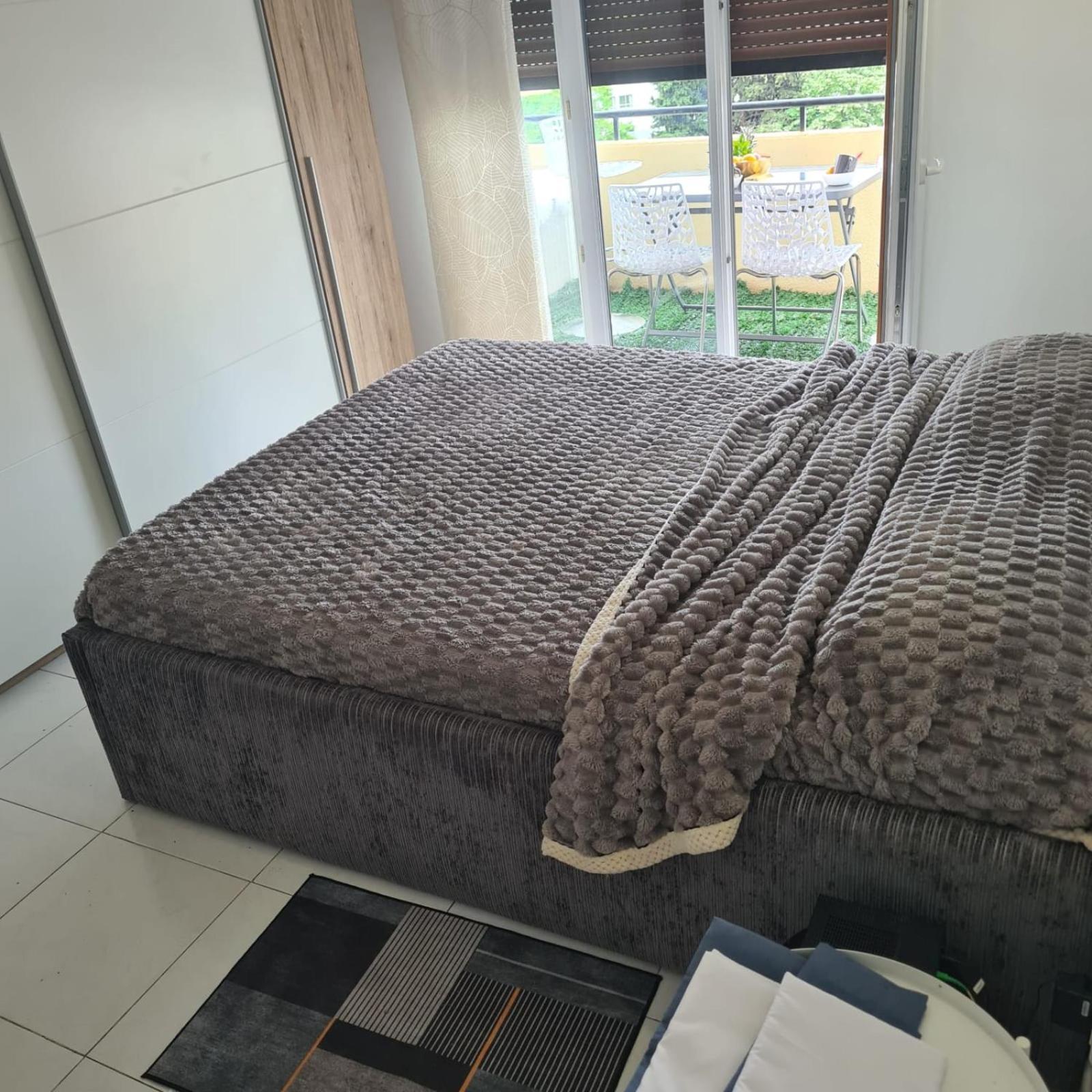 Apartment For 4 With Balcony - Near Park Nice