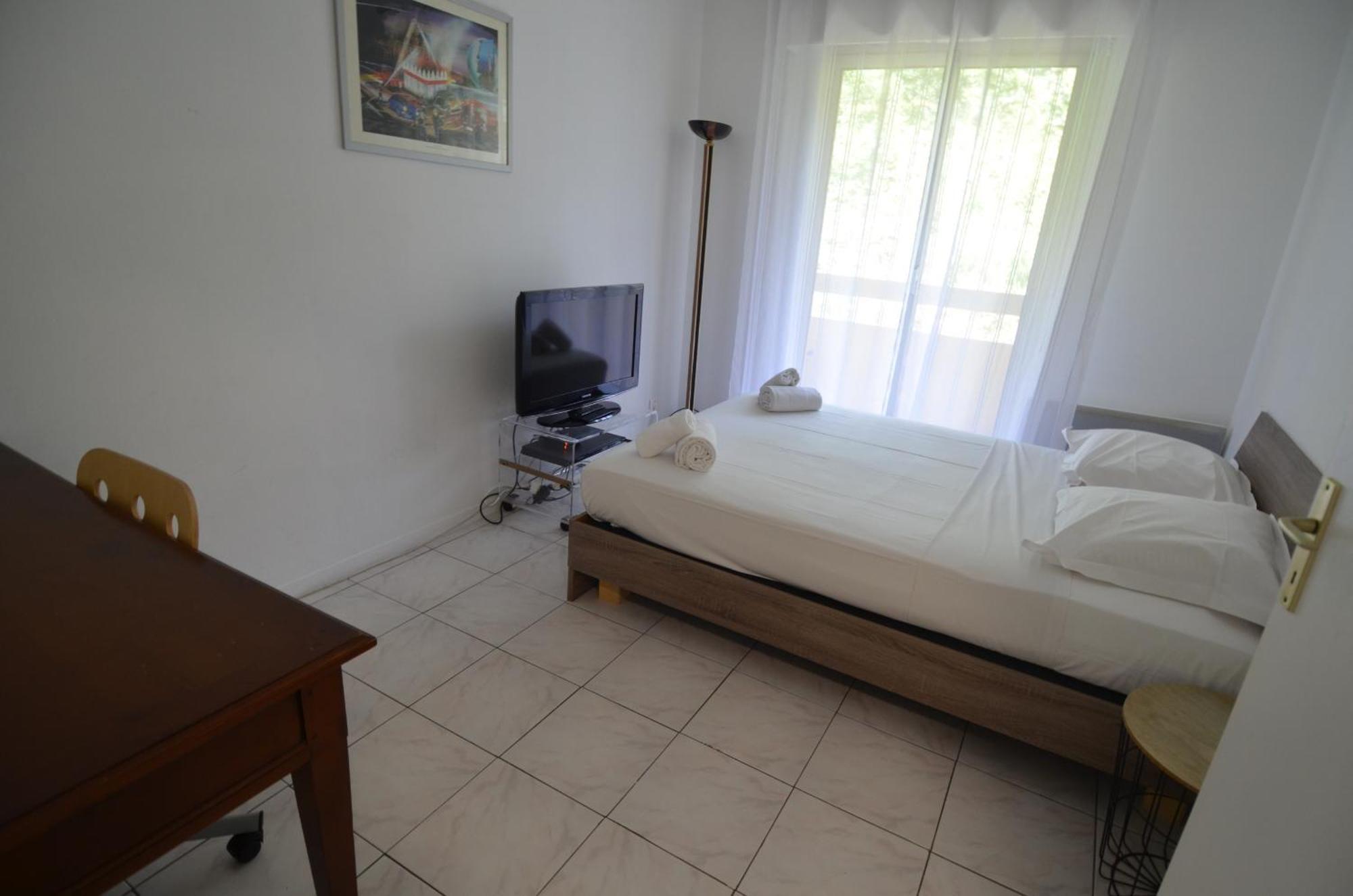 Apartment Plein Ciel - 5 Personnes Avec Piscine Sur La Corniche Fleurie A *