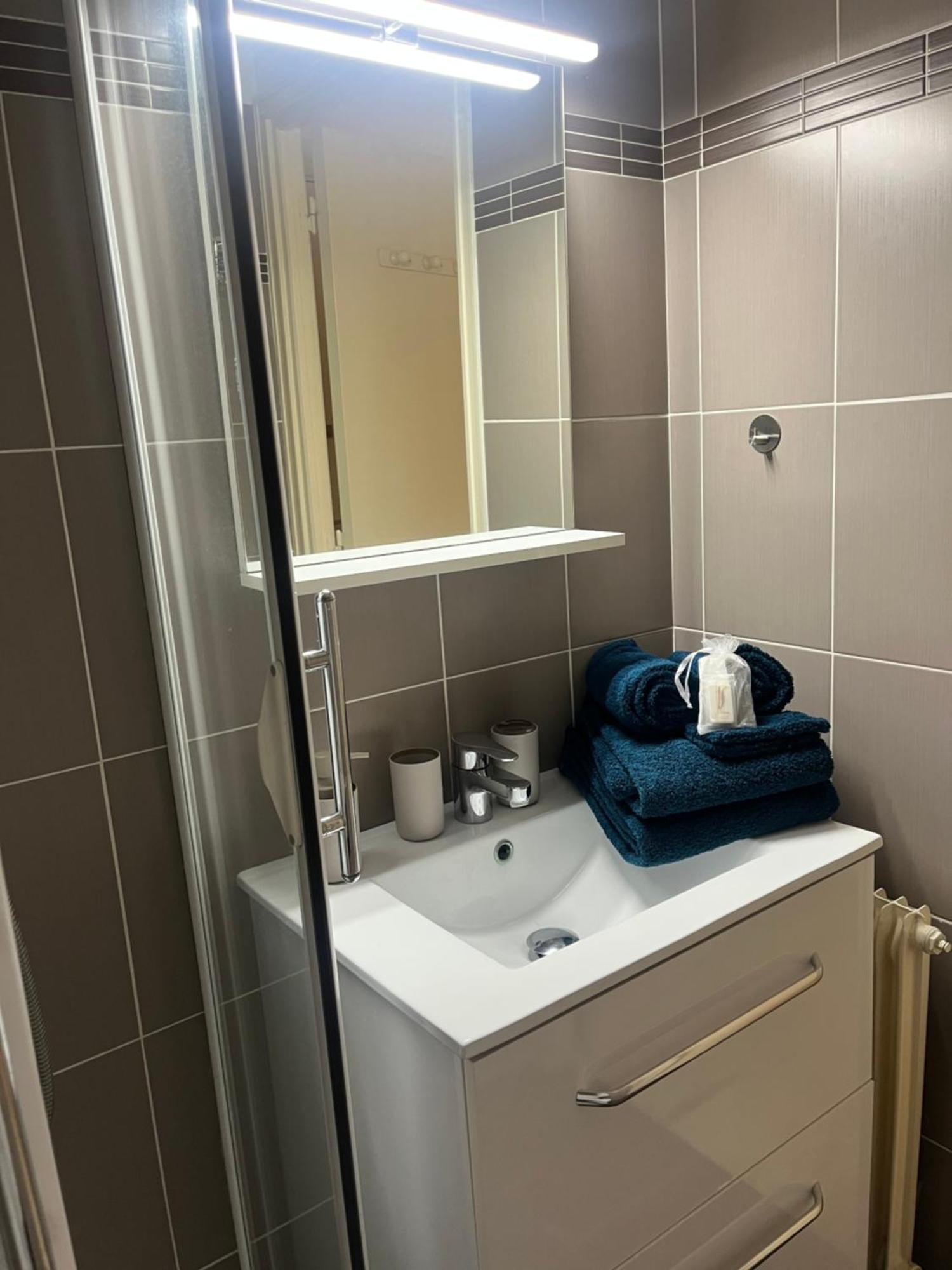 Piscine Climatisation Tennis *