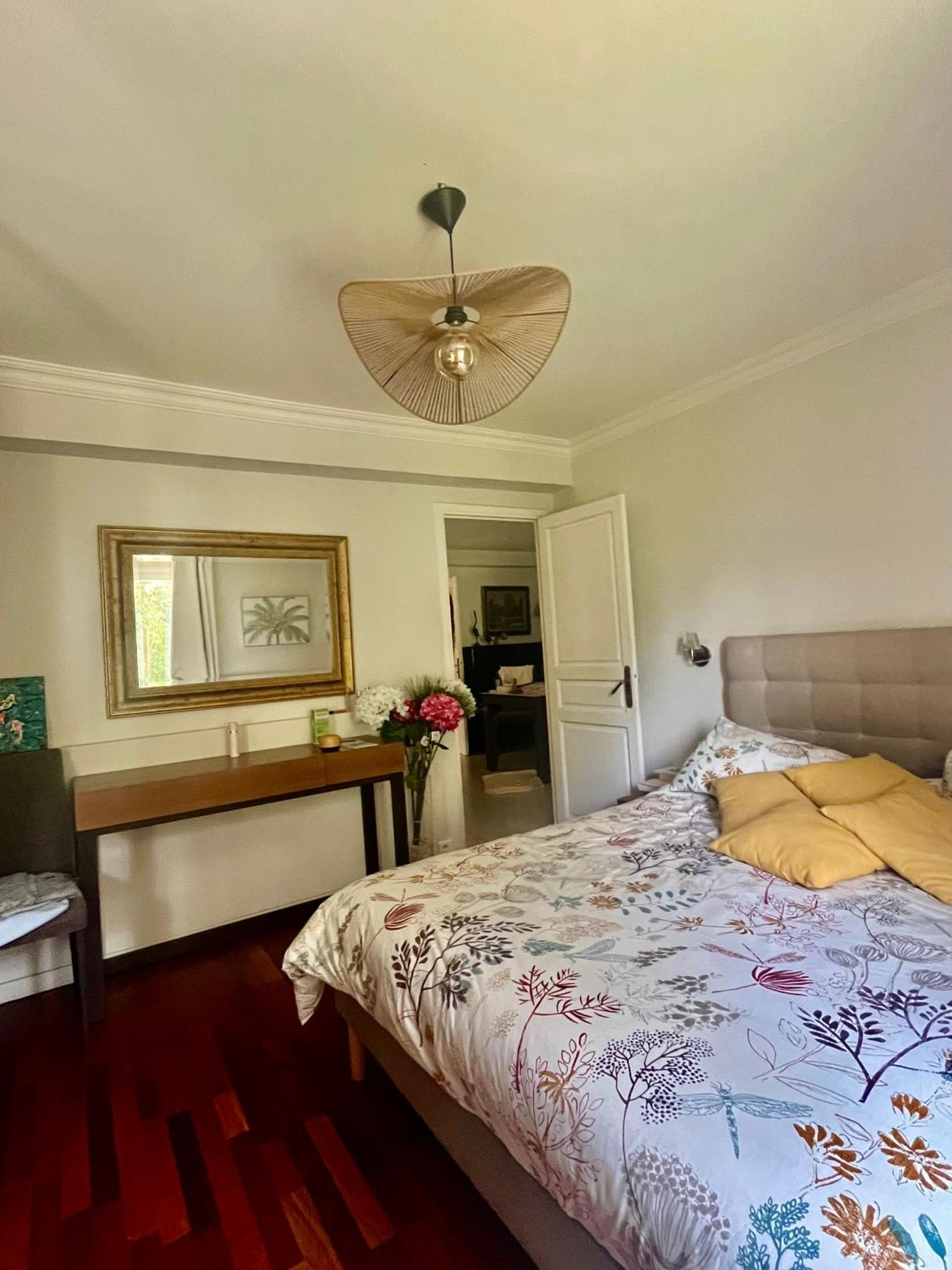 Vakantiehuis Provencal House, Sea Side, Private Parking *