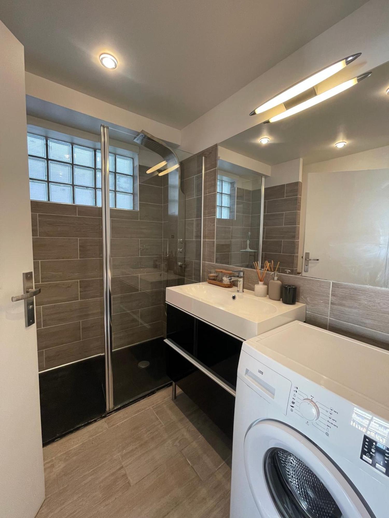 Apppartement Avec Terrasse - 2 A 4 Personnes Apartment Nice