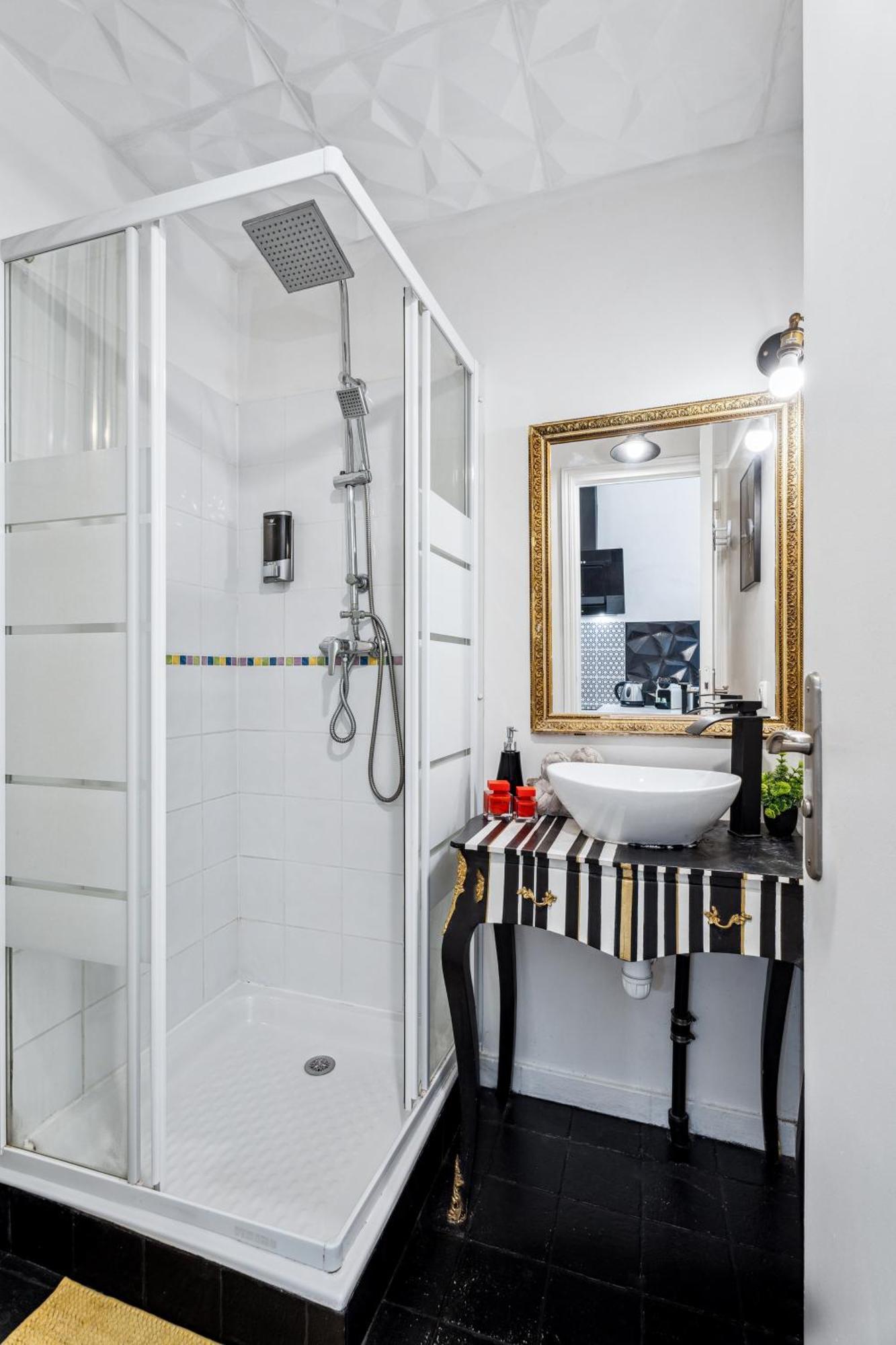 A 2 Pas De La - Climatisation - Wifi - Cuisine - Tramway *