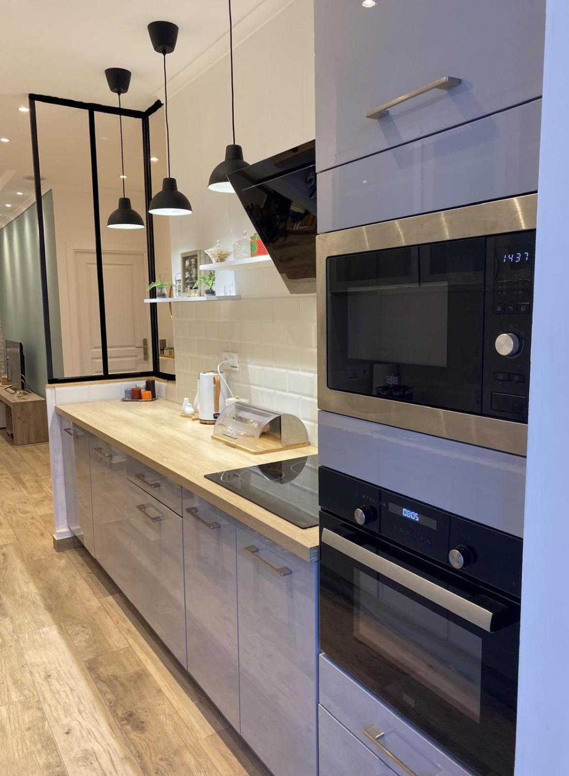 Near Port & - Private Parking & Breakfast - Full * Nice