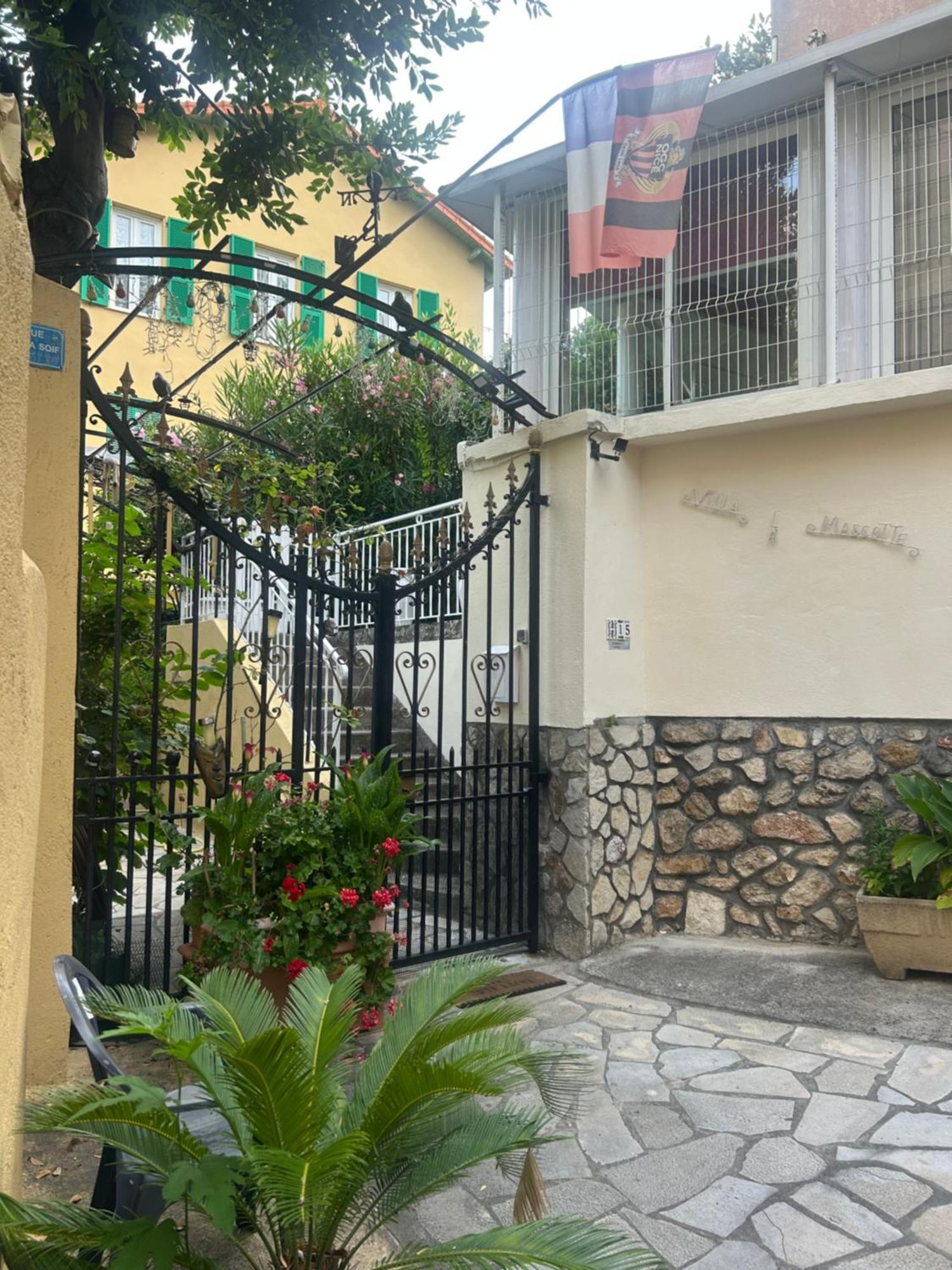 La Mascotte Apartment
