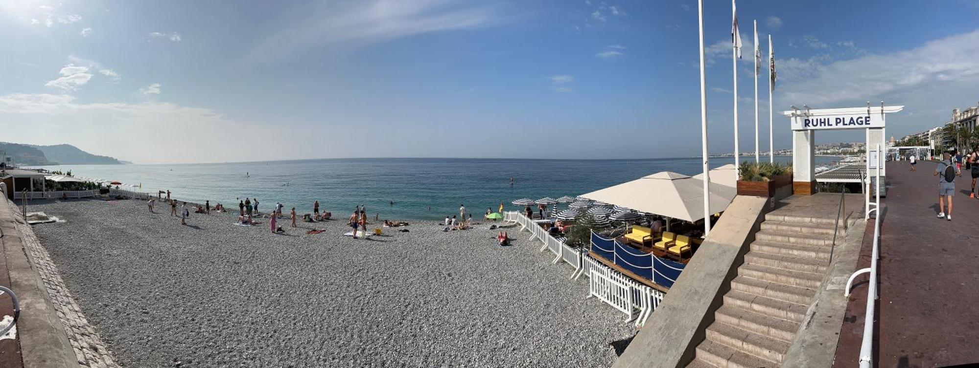 Carre D Or Face A La Nice