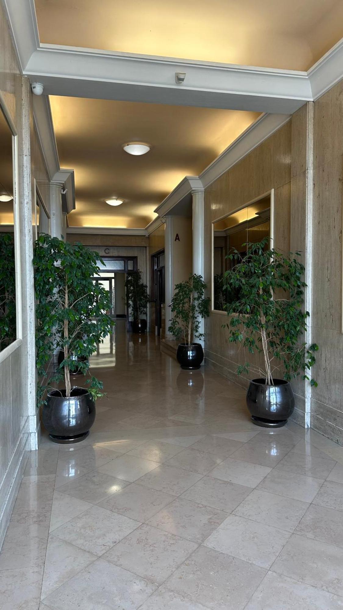 Carre D Or Face A La Apartment *