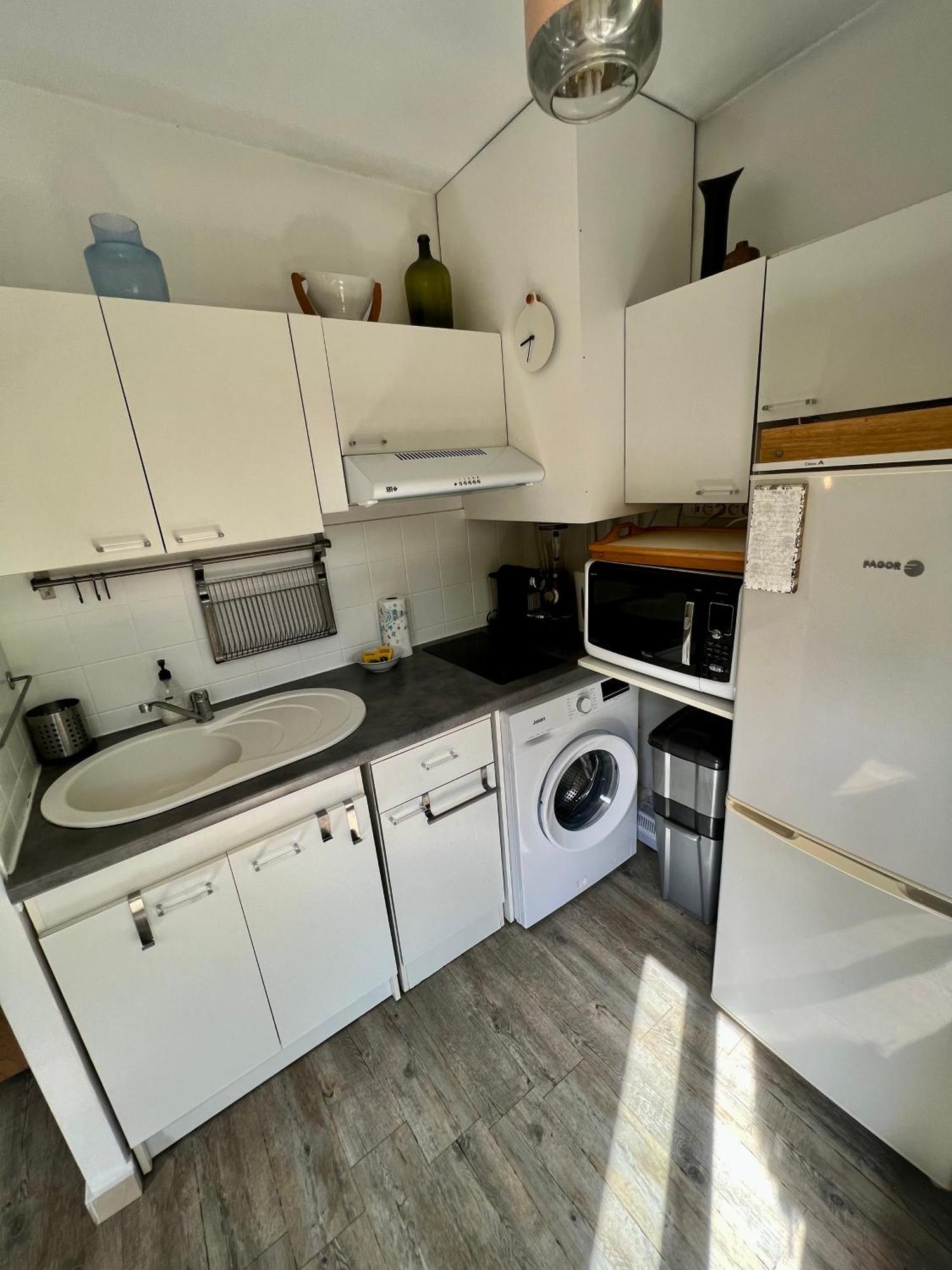 Avec Piscine A Apartment *