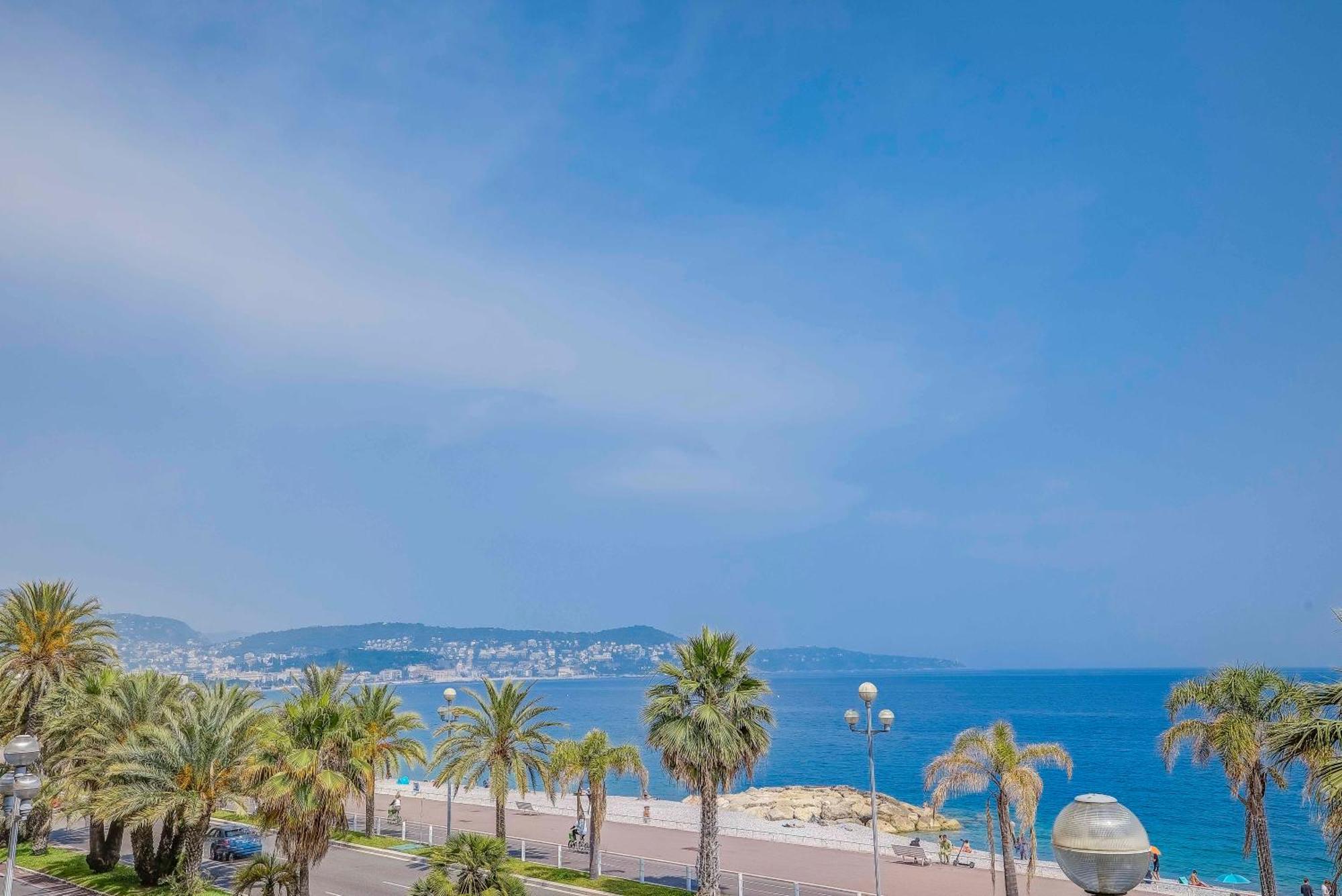 Apartment With Sea View On Promenade