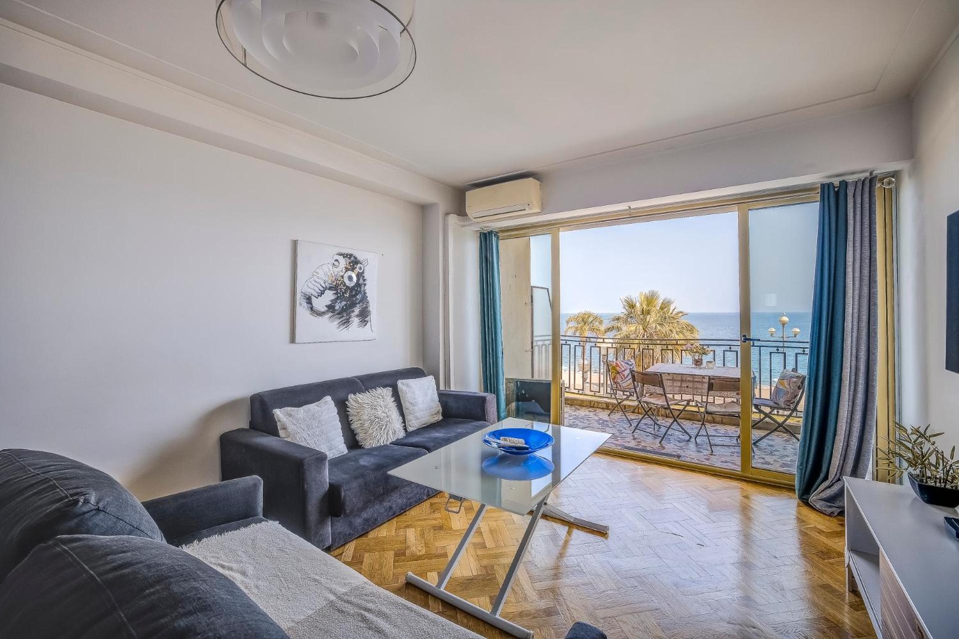 With Sea View On Promenade Apartment Nice