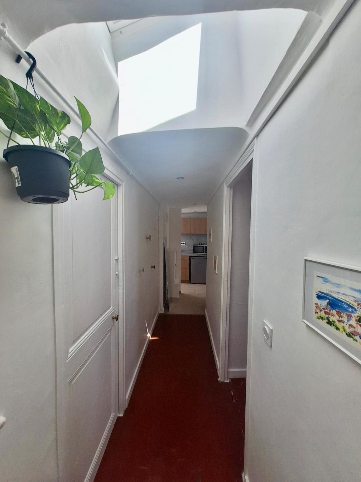 Charming 3-room In Centre *