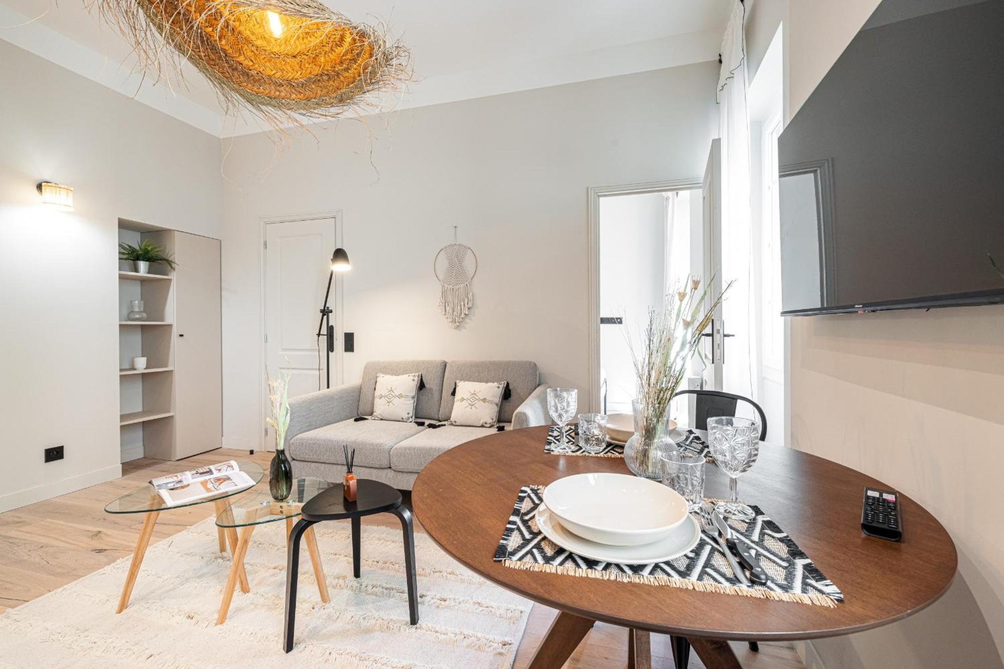 5 Beaumont - Magnifique 3p Au Style Boheme - Quartier Garibaldi Apartment *