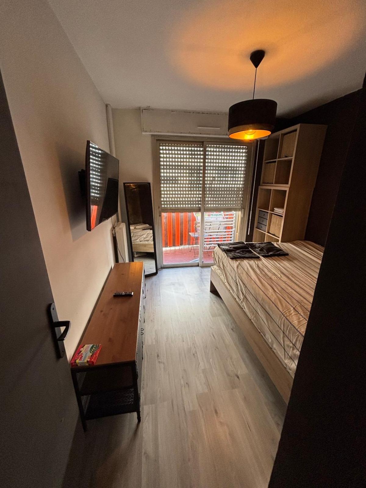 2 Piece A 2min De La