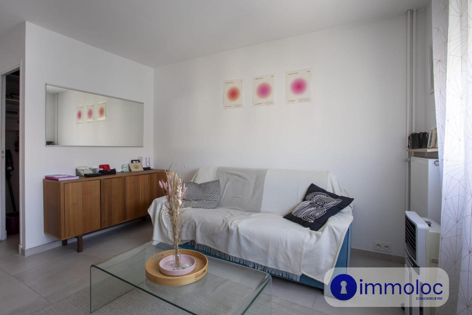 Apartment Near Airport