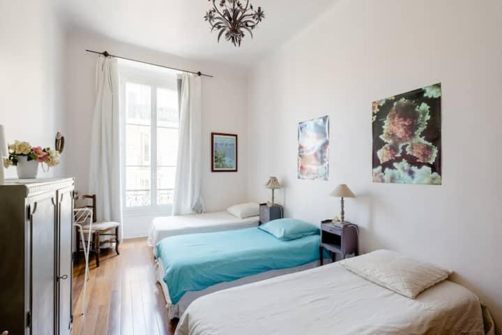 Guest Bedroom In Private Home, Quiet, Elegant, 10 Mins To Beach, 1 Triple And 1 Double Bedrooms Nice