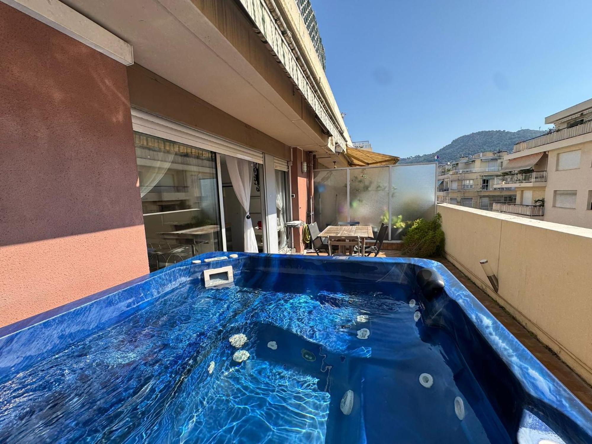 Apartment Siena - 6 Personnes Avec Terrasse Et Jacuzzi Plein Coeur Centre-ville Quartier Du Port De