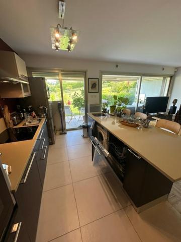 Apartment Spacieux Appartement, Jardin, Vue Mer, Calme Nice
