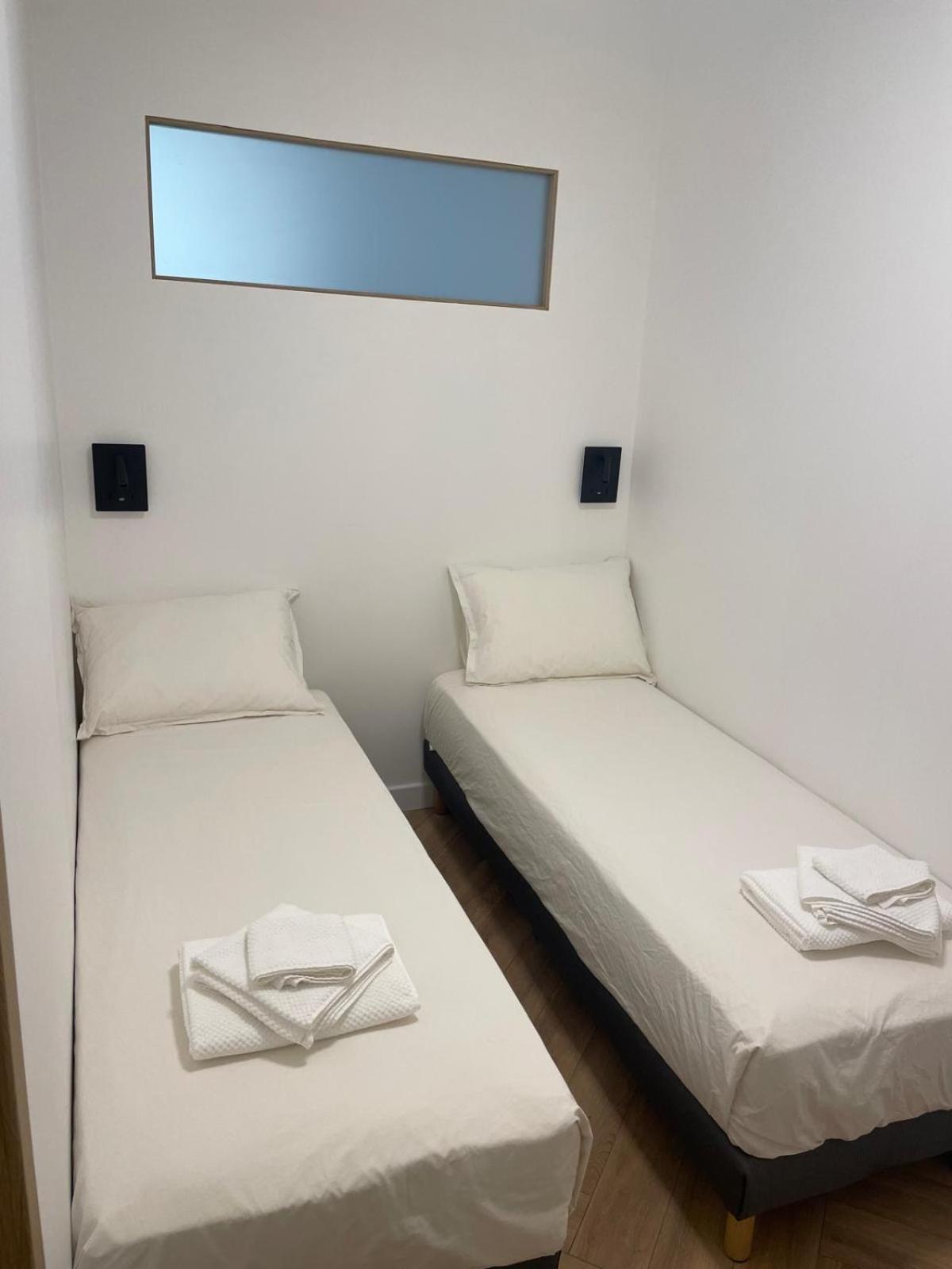 Apartment Recently Renovated In Quiet Area In Heart Of Old *