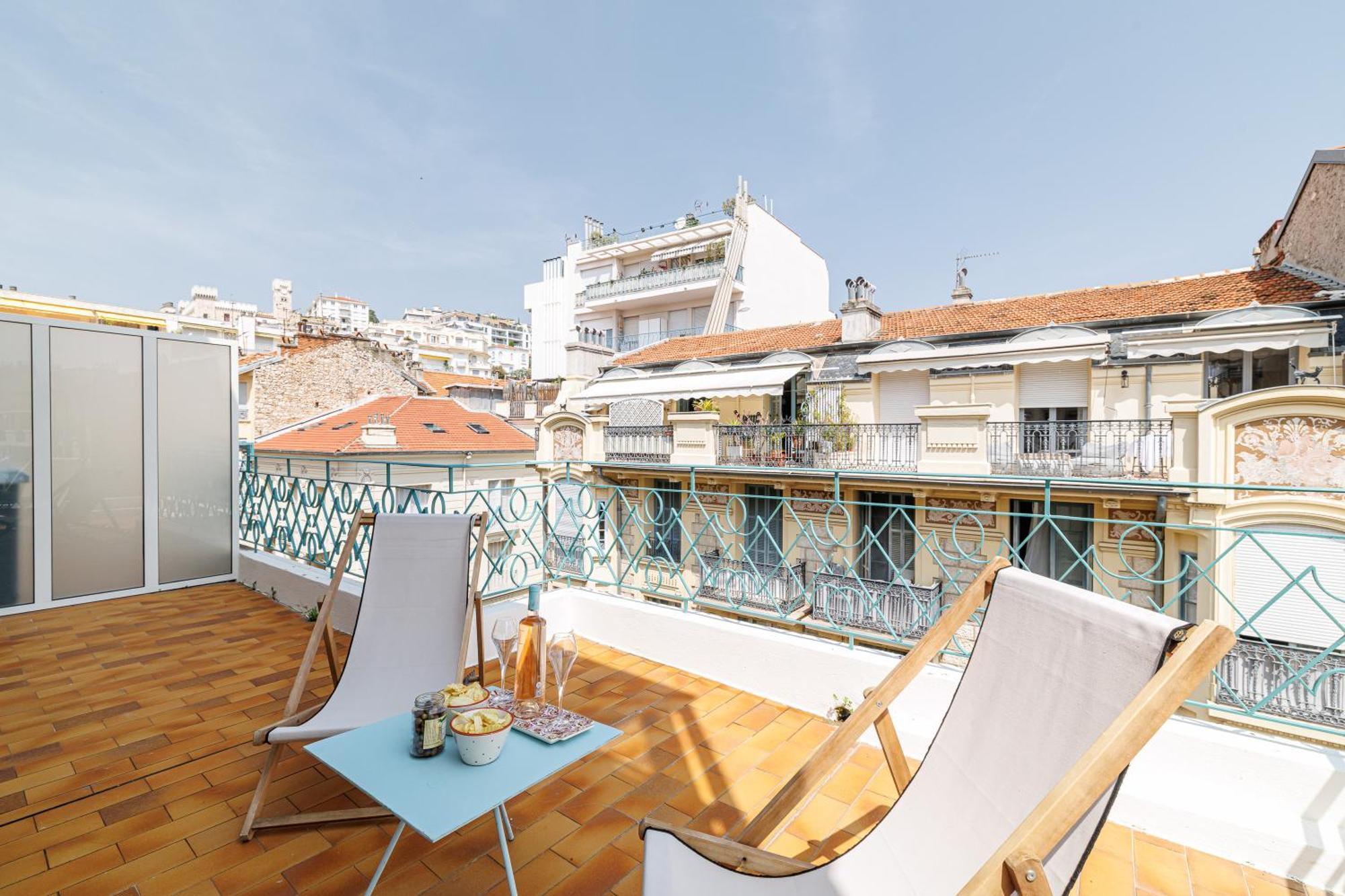 Cosy Rooftop - Happy Apartment *
