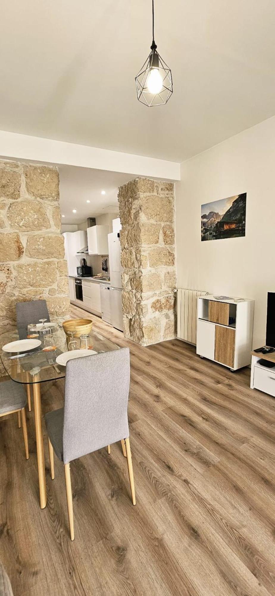 T2 With Contemporary Design And Air Conditioning * Nice